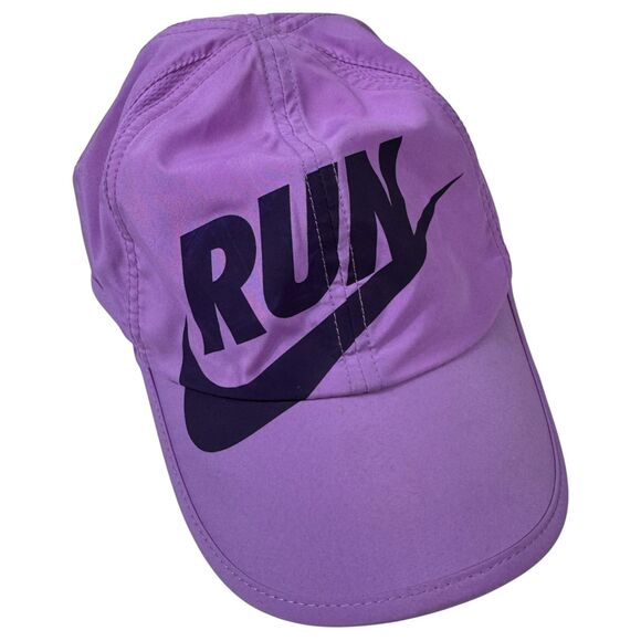 Nike Featherlight Dri-Fit "RUN" Women's Running Logo Adjustable Strapback Hat - Picture 7 of 7